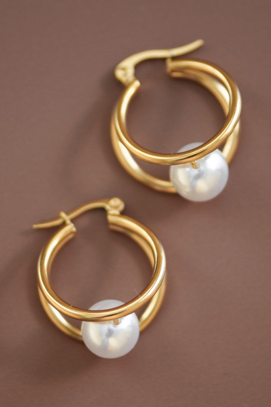 "Claire" Hoop Earrings with Pearl