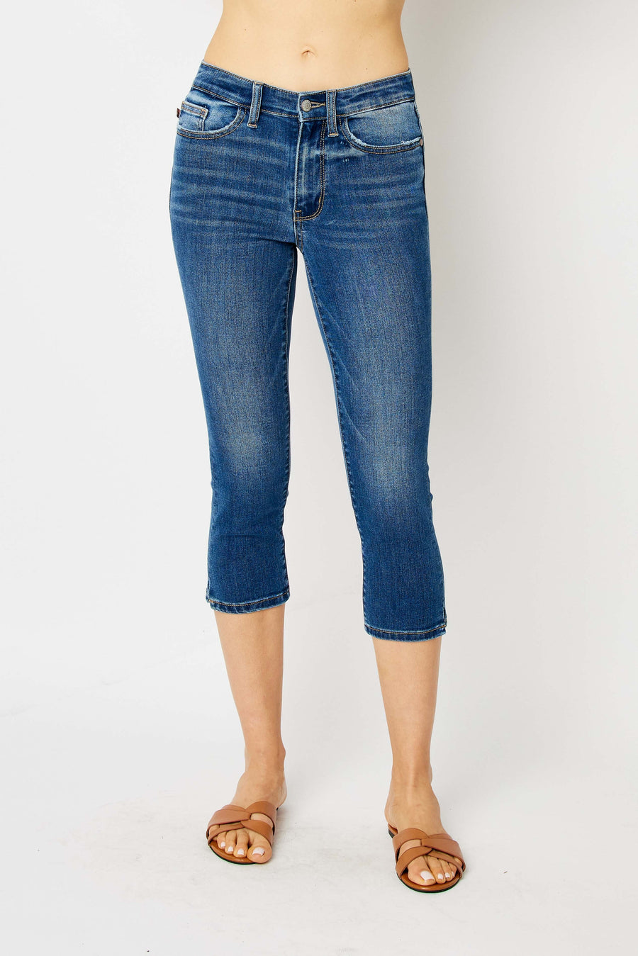 Judy Blue Mid-Rise Capri- 72113