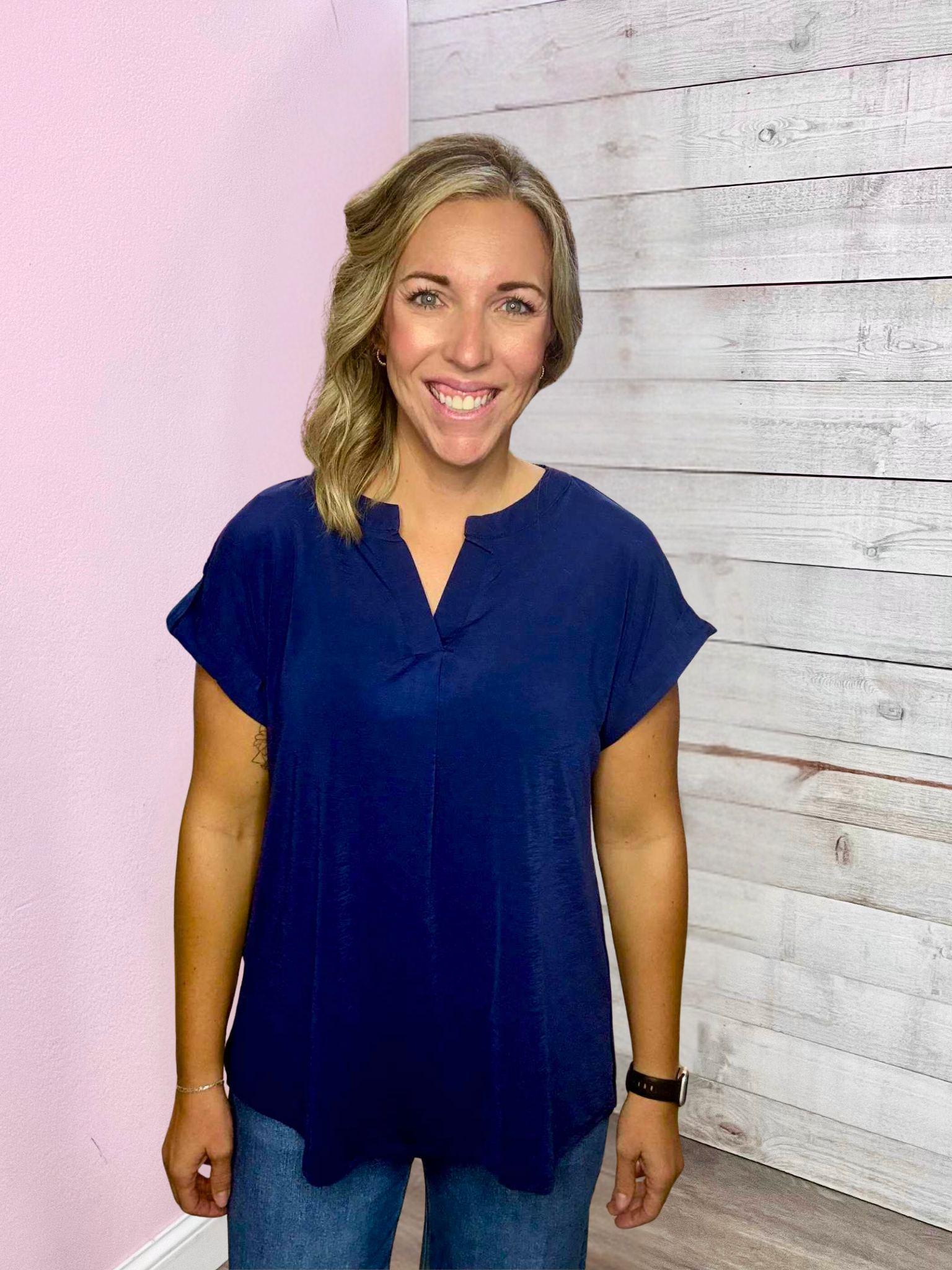 "Chic Statement" Short Sleeve Lizzy- Navy