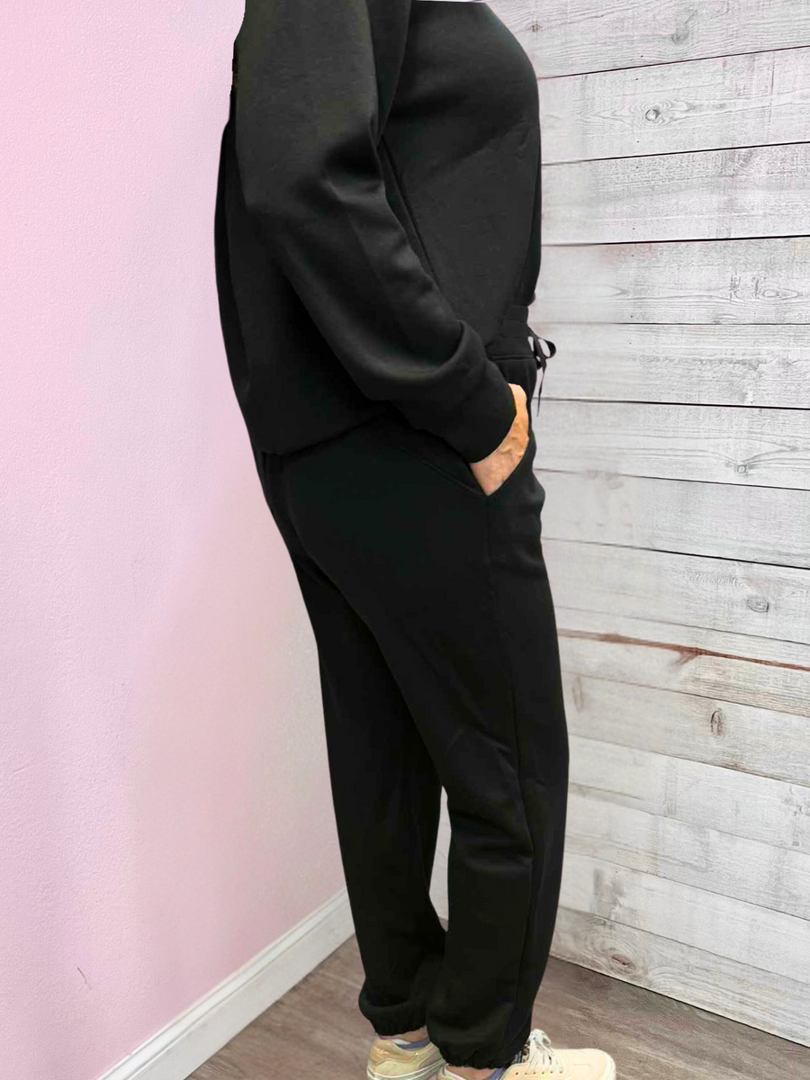 "Closer To Love" Solid Jogger Sweatpants- Black